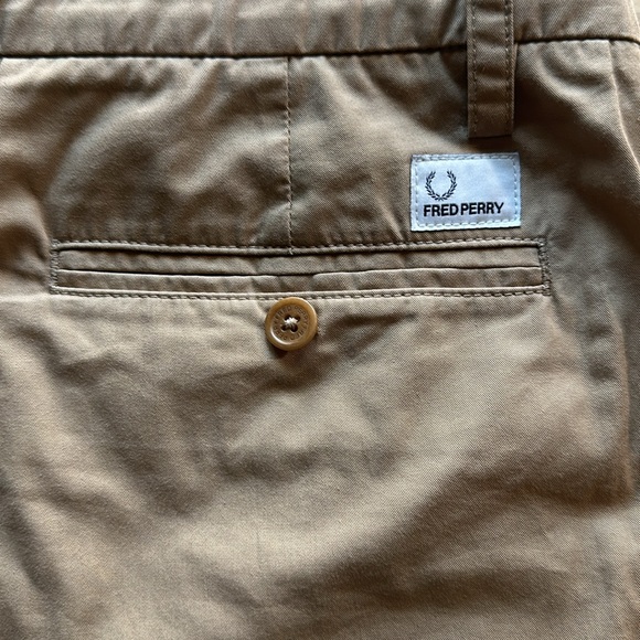 Fred Perry shorts in tan size 34” - Picture 7 of 7